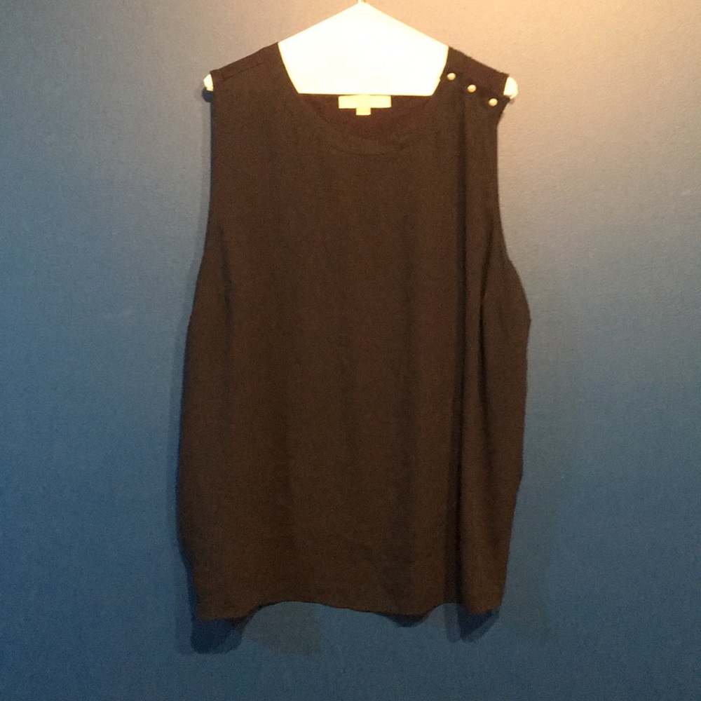 LOFT Navy top w pearl button details